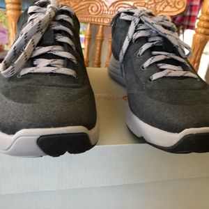 Clarks's WAVE ANDES BLACK NUBUCK NOIR